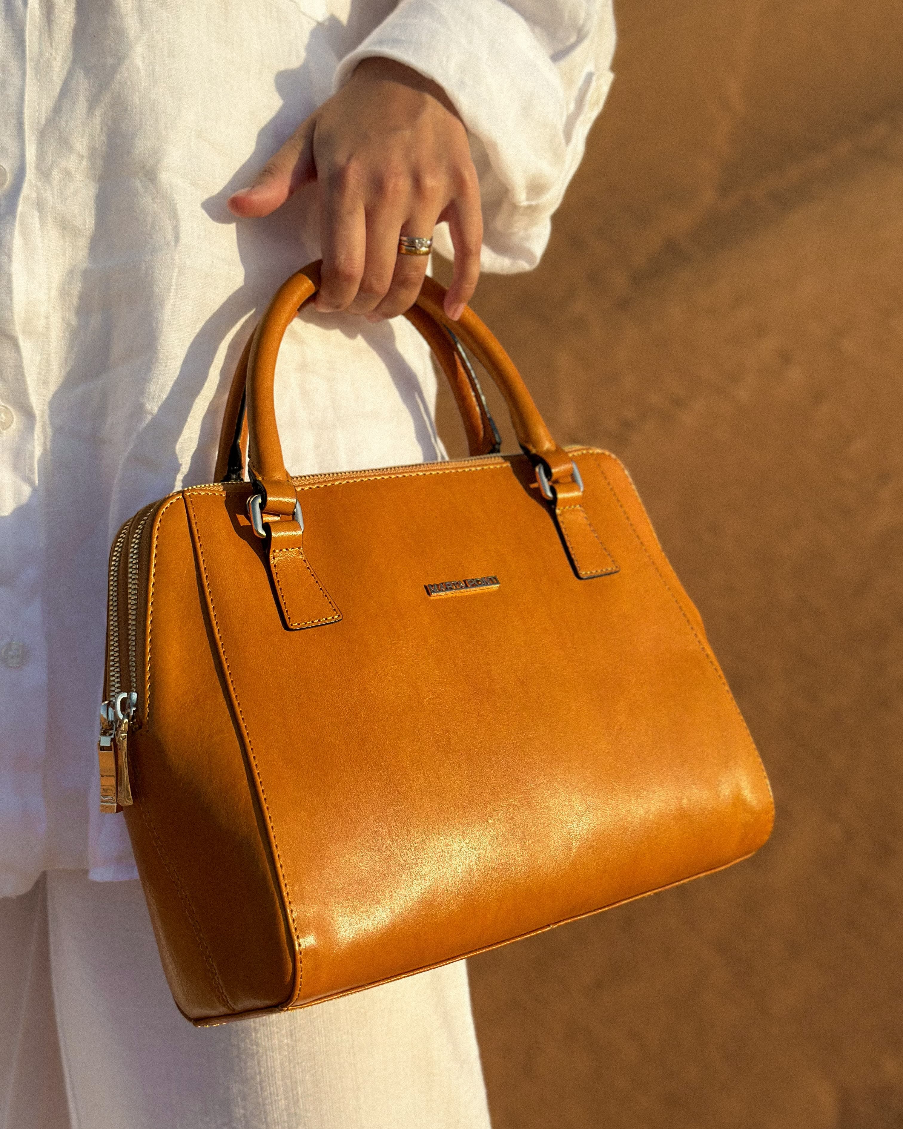 Mustard purse